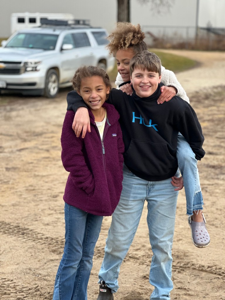 Taya in purple, Emi in white
Emi, Taya, Taya
Emi, Emi, Taya
